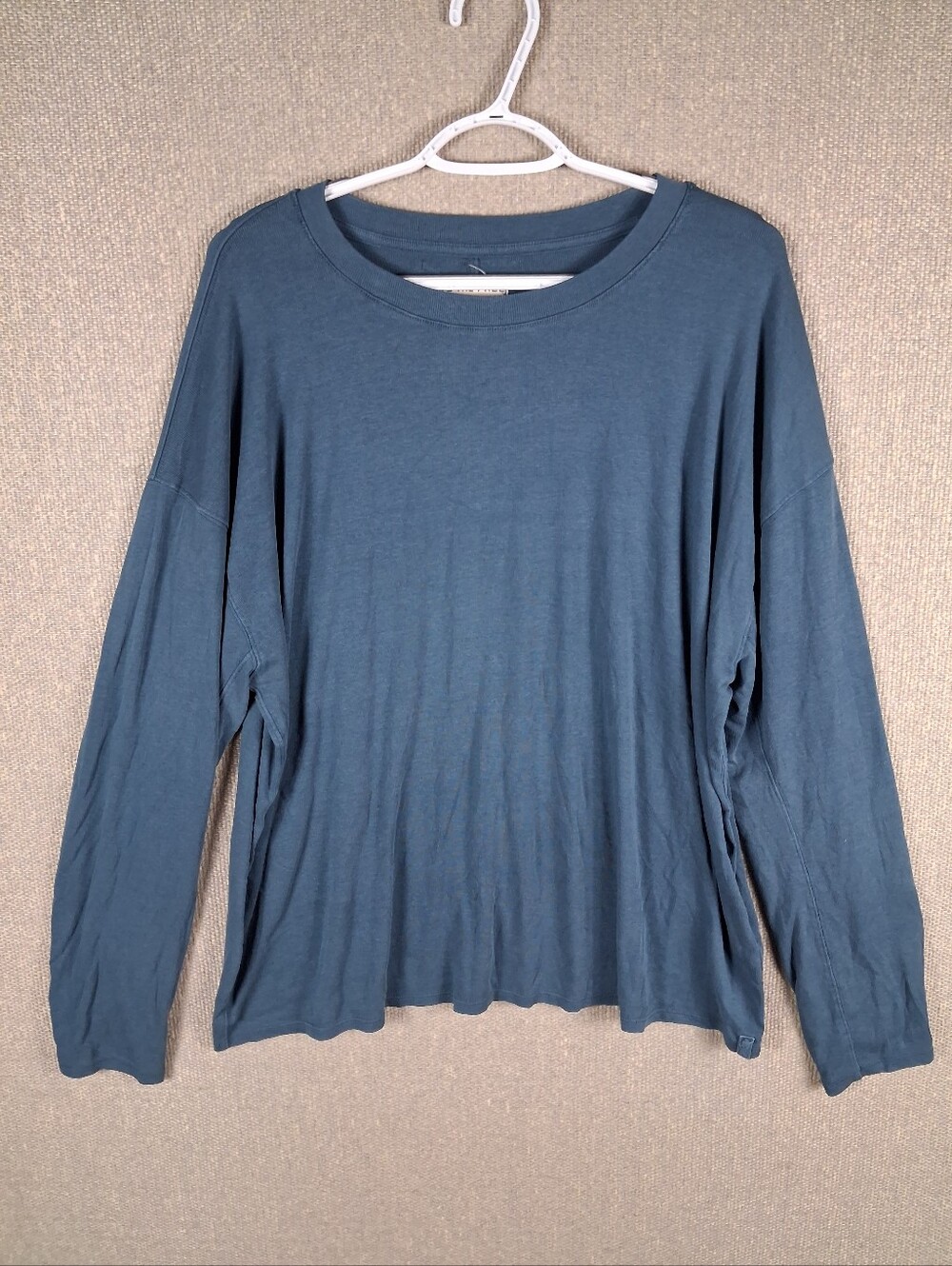 We The Free Top Womens Medium Blue Long Sleeve Boatneck Oversized Coastal Casual